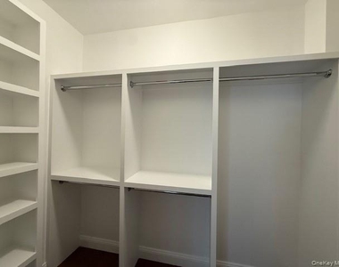 6384 Mill Street - Photo Thumbnail 5
