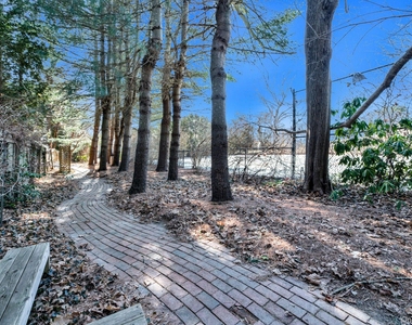 94 S Country Road - Photo Thumbnail 20