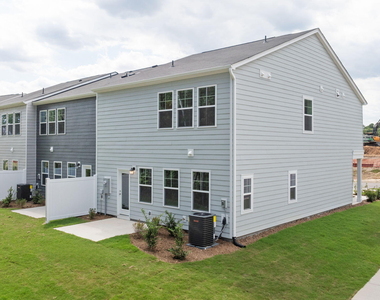 421 Deep Oak Drive - Photo Thumbnail 14
