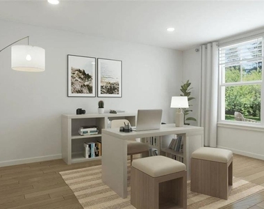 2436 Derrick Drive - Photo Thumbnail 3