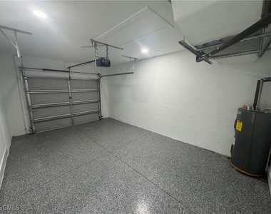 727 Gordon Avenue S - Photo Thumbnail 11
