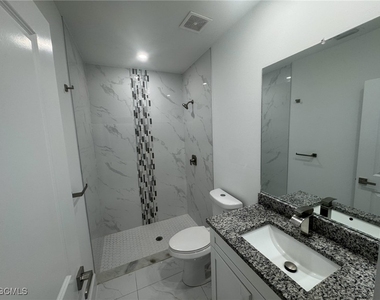 727 Gordon Avenue S - Photo Thumbnail 7