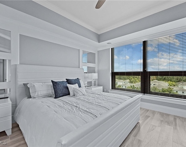 9115 Strada Place - Photo Thumbnail 11