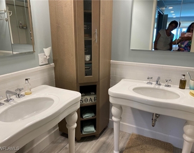 25900 Hickory Boulevard - Photo Thumbnail 9