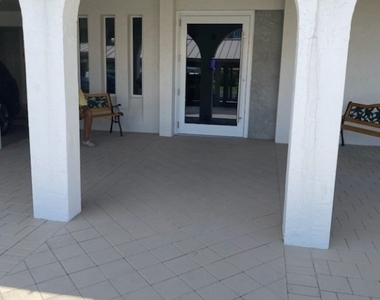 25900 Hickory Boulevard - Photo Thumbnail 3