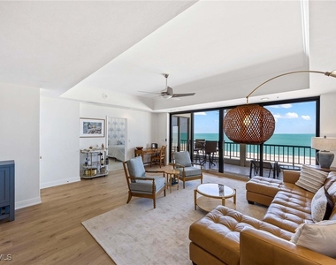 100 N Collier Boulevard - Photo Thumbnail 4