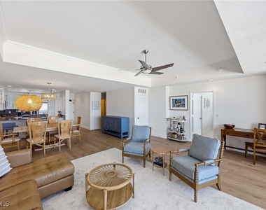 100 N Collier Boulevard - Photo Thumbnail 6