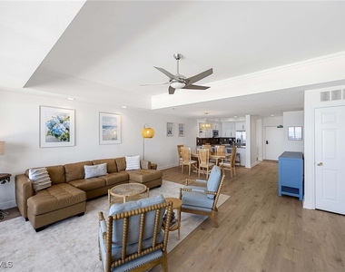 100 N Collier Boulevard - Photo Thumbnail 22