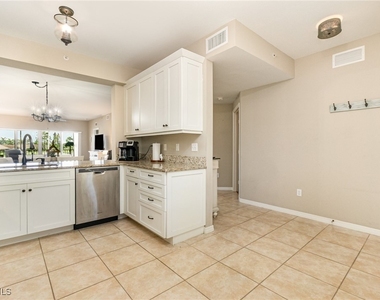 10020 Maddox Lane - Photo Thumbnail 3