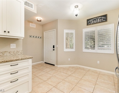 10020 Maddox Lane - Photo Thumbnail 5