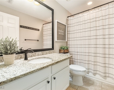 10020 Maddox Lane - Photo Thumbnail 12
