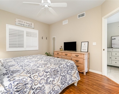 10020 Maddox Lane - Photo Thumbnail 11