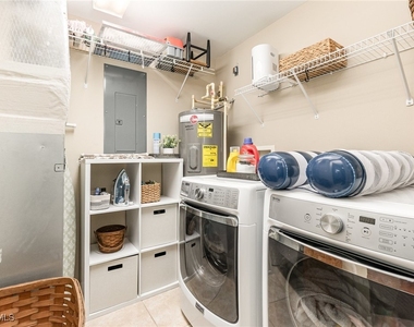 10020 Maddox Lane - Photo Thumbnail 13