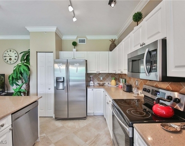 5105 Cedar Springs Drive - Photo Thumbnail 5