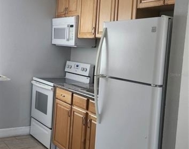 205 W Amelia Avenue - Photo Thumbnail 5
