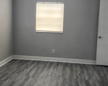 205 W Amelia Avenue - Photo Thumbnail 12