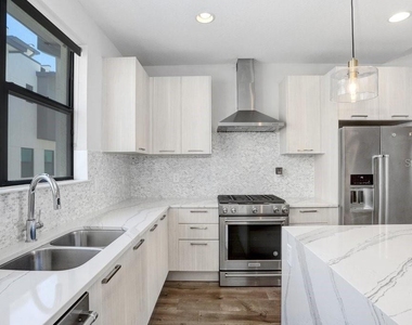 2511 N Grady Avenue - Photo Thumbnail 6