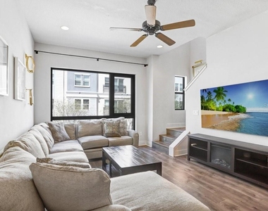 2511 N Grady Avenue - Photo Thumbnail 10