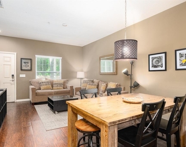 8964 Silver Place - Photo Thumbnail 9