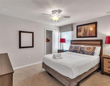 8916 Rhodes Street - Photo Thumbnail 14