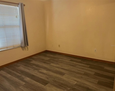 175 Conrad Street - Photo Thumbnail 7