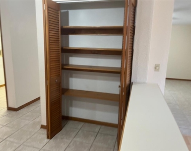175 Conrad Street - Photo Thumbnail 4