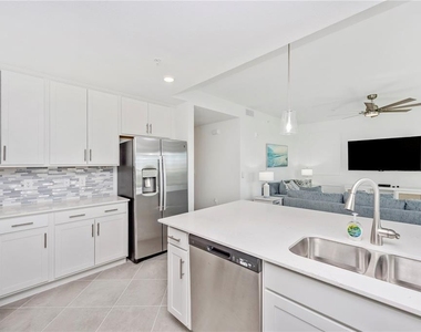 17565 Opal Sand Drive - Photo Thumbnail 14