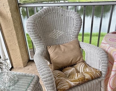 703 Casa Del Lago Way - Photo Thumbnail 22