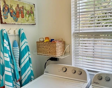 703 Casa Del Lago Way - Photo Thumbnail 21