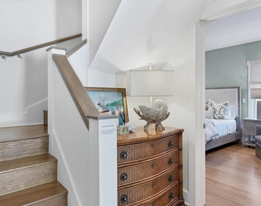 342 Palm Avenue - Photo Thumbnail 24