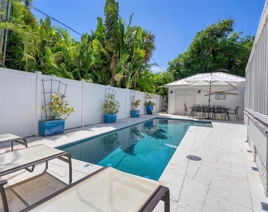 342 Palm Avenue - Photo Thumbnail 37