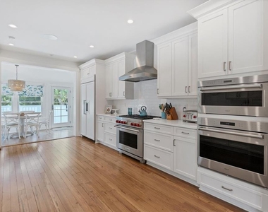 342 Palm Avenue - Photo Thumbnail 16
