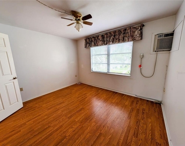 5908 17th Street W - Photo Thumbnail 10