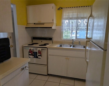 5908 17th Street W - Photo Thumbnail 6