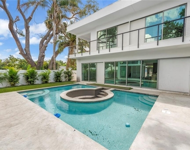 2065 Goldenrod Street - Photo Thumbnail 51