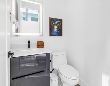 2065 Goldenrod Street - Photo Thumbnail 87