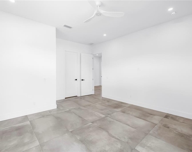 2065 Goldenrod Street - Photo Thumbnail 24