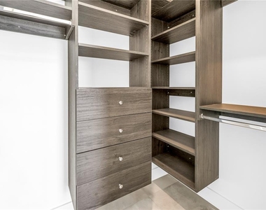 2065 Goldenrod Street - Photo Thumbnail 35
