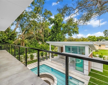 2065 Goldenrod Street - Photo Thumbnail 46