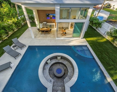 2065 Goldenrod Street - Photo Thumbnail 69