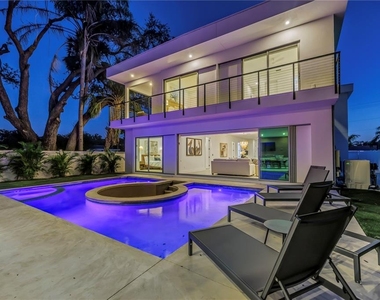 2065 Goldenrod Street - Photo Thumbnail 76
