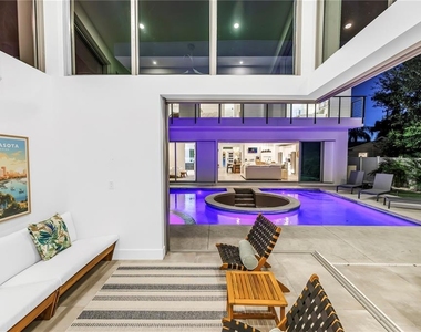 2065 Goldenrod Street - Photo Thumbnail 86