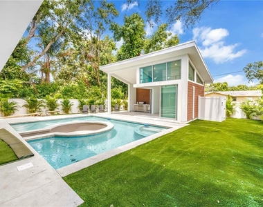 2065 Goldenrod Street - Photo Thumbnail 48