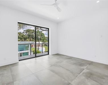 2065 Goldenrod Street - Photo Thumbnail 33