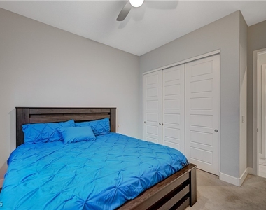 3943 Reyes Avenue - Photo Thumbnail 24