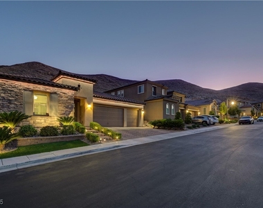 3943 Reyes Avenue - Photo Thumbnail 80
