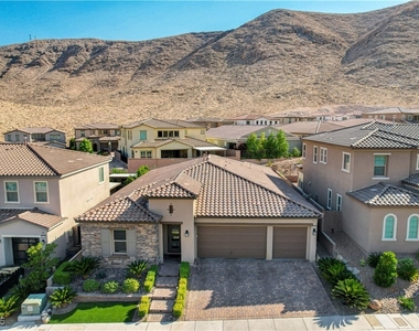 3943 Reyes Avenue - Photo Thumbnail 63