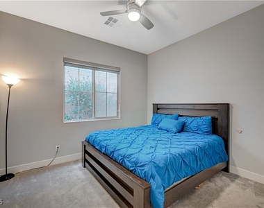 3943 Reyes Avenue - Photo Thumbnail 23