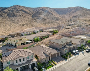 3943 Reyes Avenue - Photo Thumbnail 62