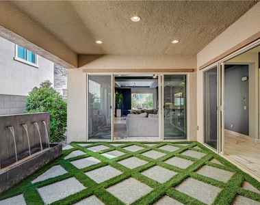 3943 Reyes Avenue - Photo Thumbnail 47